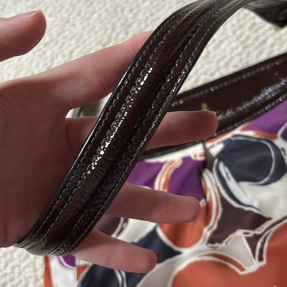 Coach purse - Picture 4 of 11